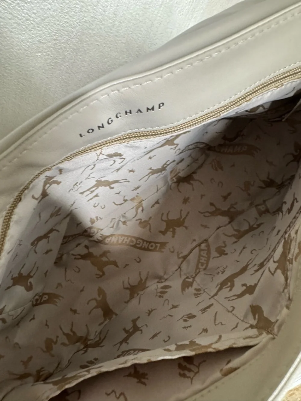 Longchamp Light Beige Leather Saddle Shoulder Hobo Bag